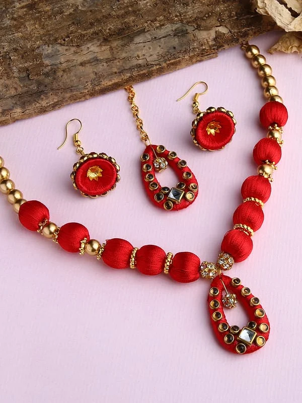 Best Red Silk Thread Manga Tikka Necklace Set For Girls